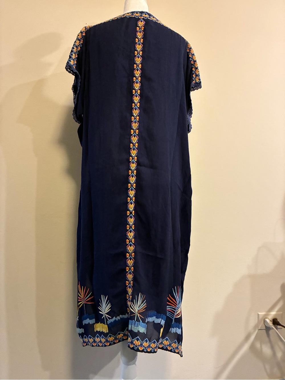 Johnny Was Navy Tropical Embroidered Maxi Dress size Medium - Picture 4 of 14